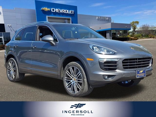 Used 2017 Porsche Cayenne S AWD/4WD image 1