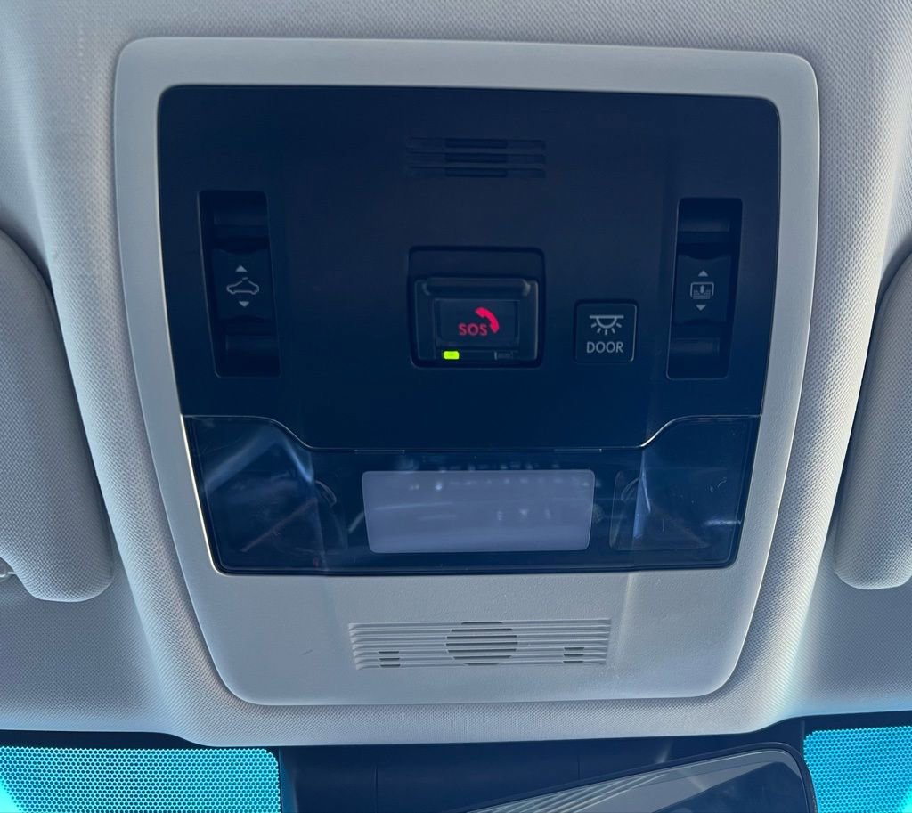 Used 2024 Lexus ES 350 Luxury w/ Accessory Package (Z2) image 18