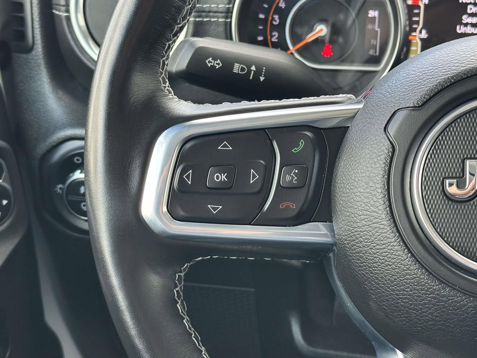 Used 2020 Jeep Gladiator Overland w/ Popular Equipment Package image 25