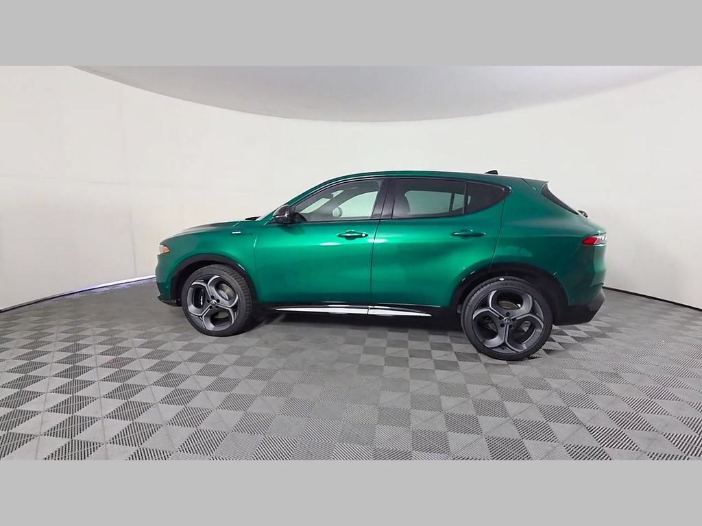 New 2026 Alfa Romeo Tonale w/ Active Assist Package AWD/4WD image 31