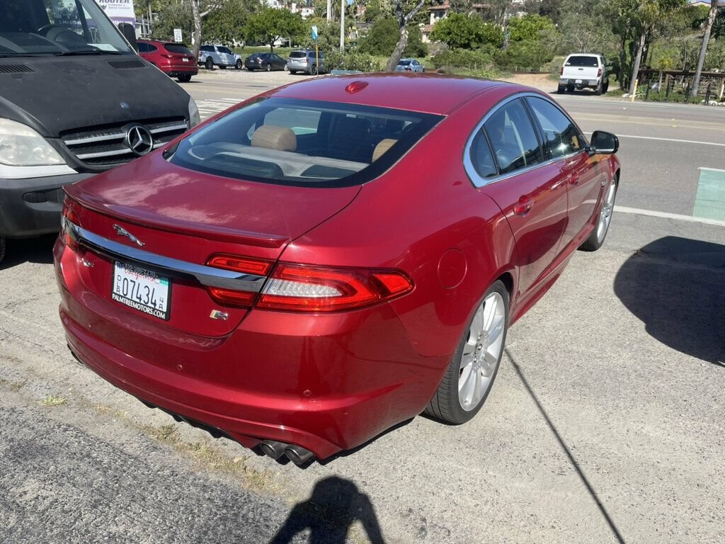 Used 2012 Jaguar XF R RWD image 6