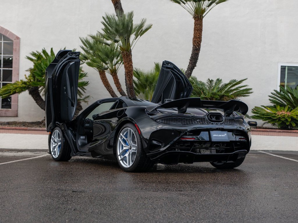 New 2026 McLaren 750S Spider RWD image 43