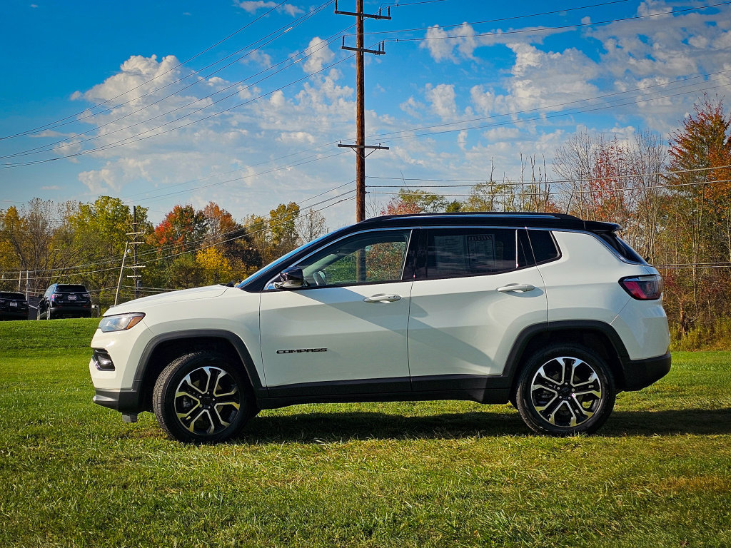 Used 2022 Jeep Compass Limited AWD/4WD image 7