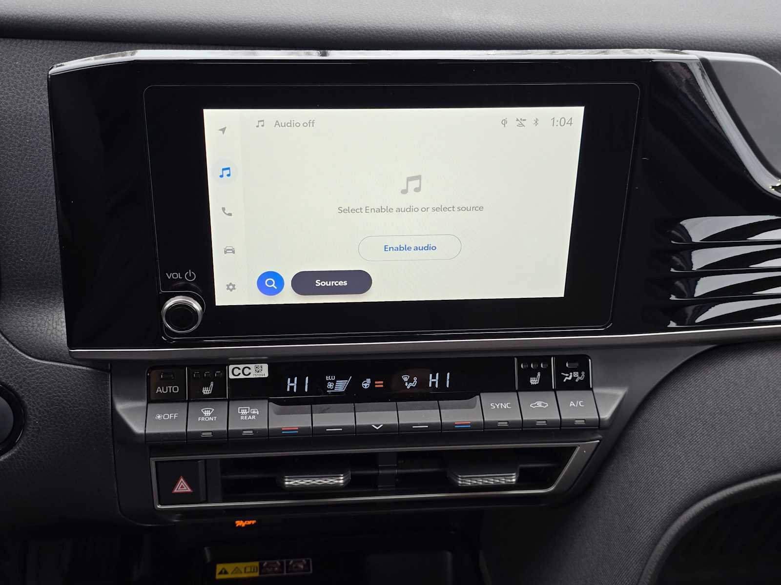 Used 2025 Toyota Camry LE image 29