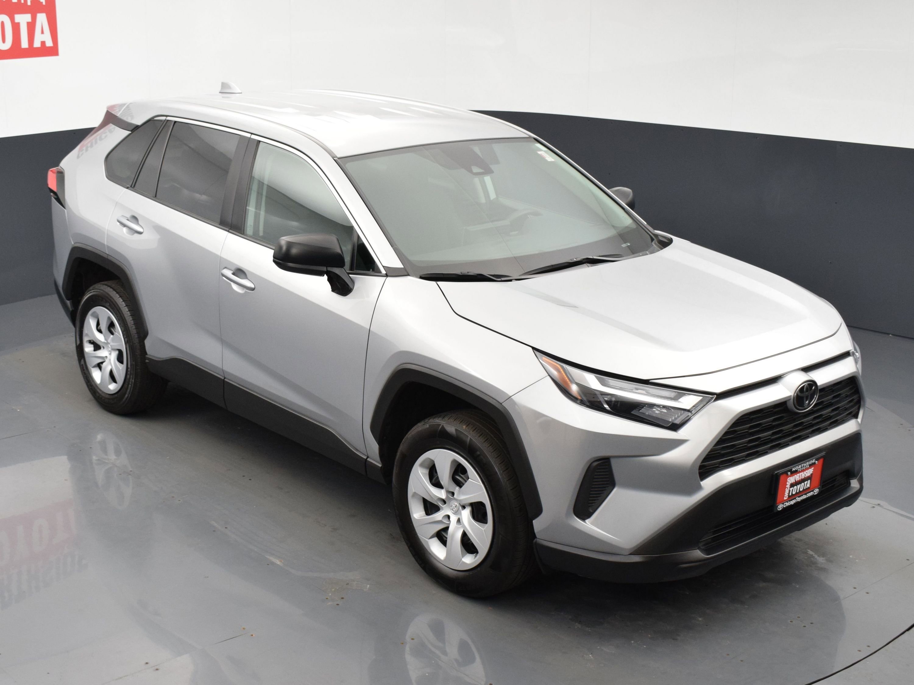 Used 2024 Toyota RAV4 LE AWD/4WD image 21