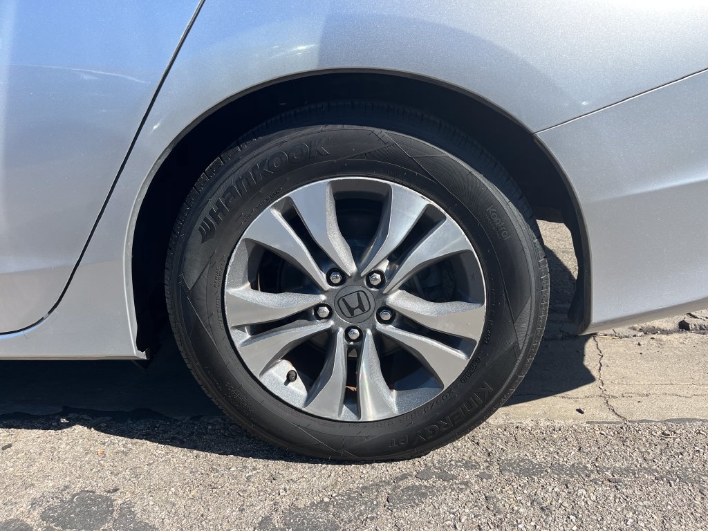 Used 2013 Honda Accord LX image 33