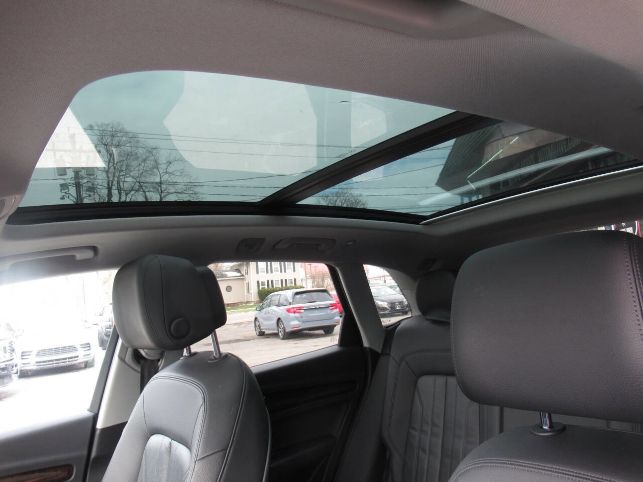 Used 2018 Audi Q5 2.0T Premium image 35