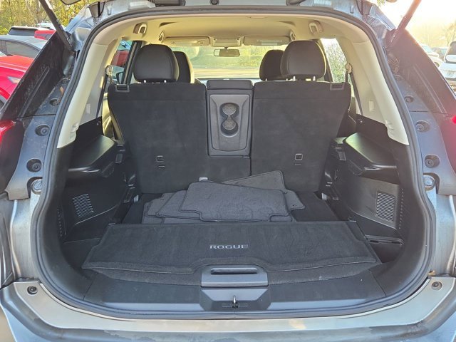 Used 2018 Nissan Rogue S image 8