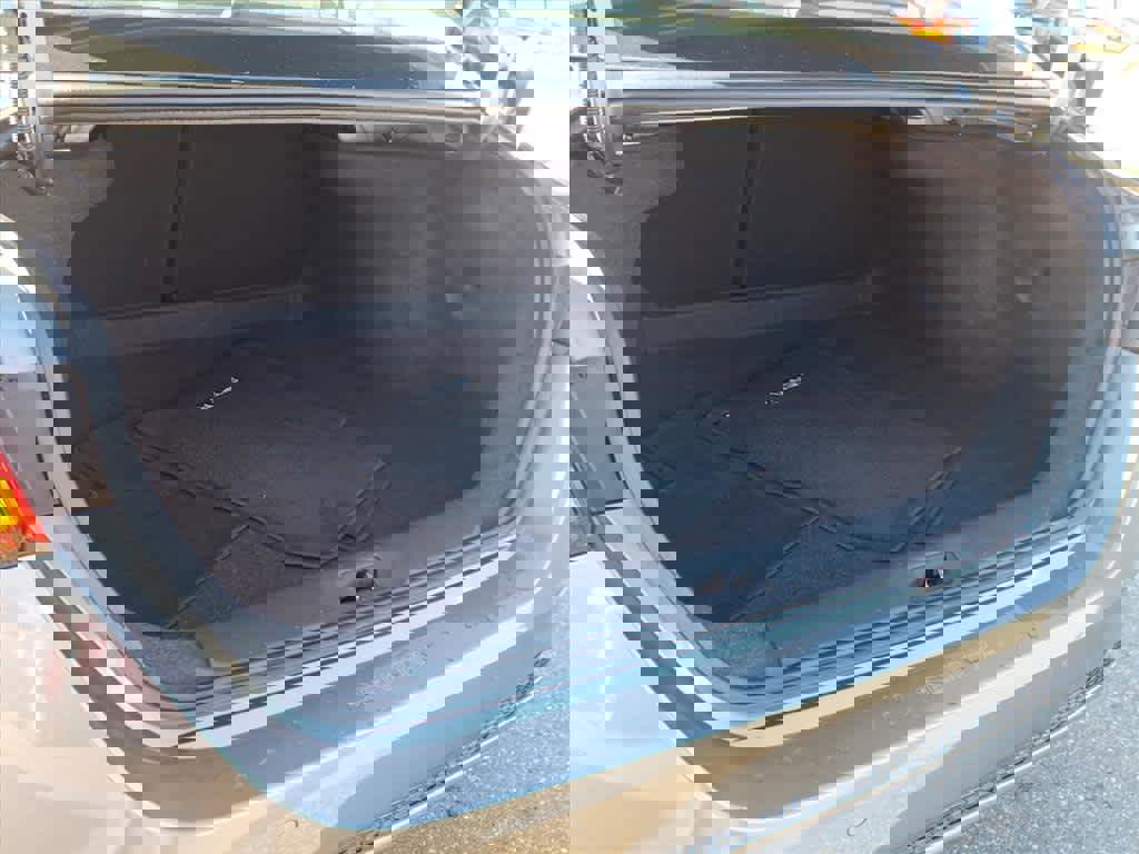 Certified 2023 Nissan Sentra S image 16