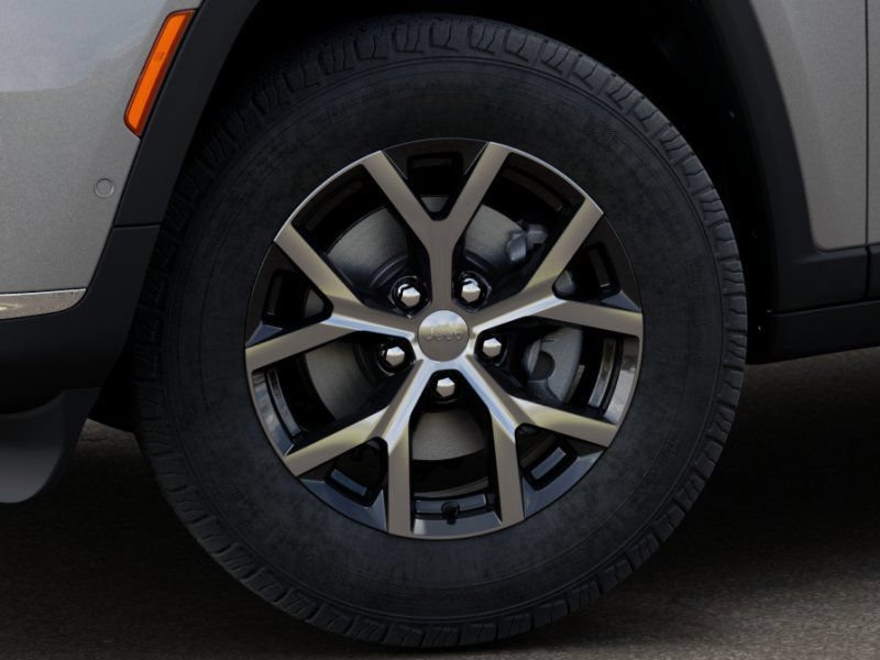 New 2025 Jeep Grand Cherokee L Limited w/ Luxury Tech Group II AWD/4WD image 9