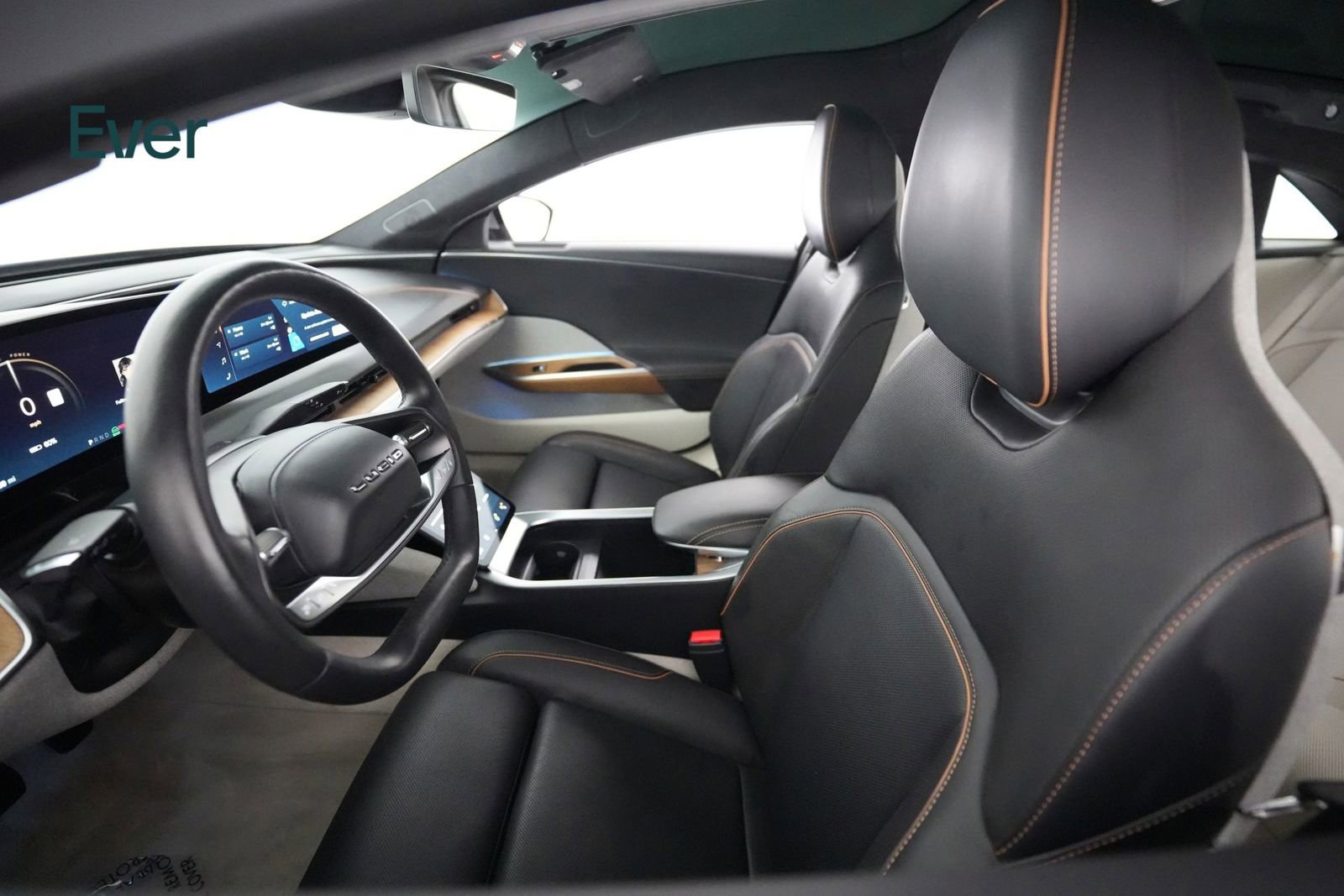 Used 2023 Lucid Air Touring image 4
