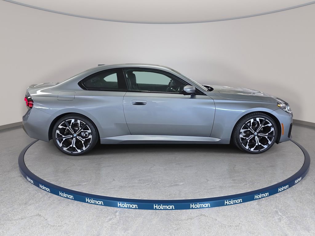 Used 2025 BMW 230i Coupe w/ Convenience Package RWD image 6