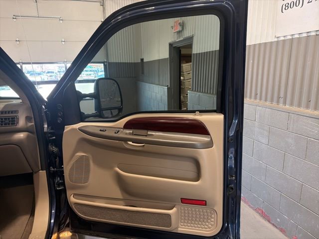 Used 2004 Ford Excursion Eddie Bauer image 17