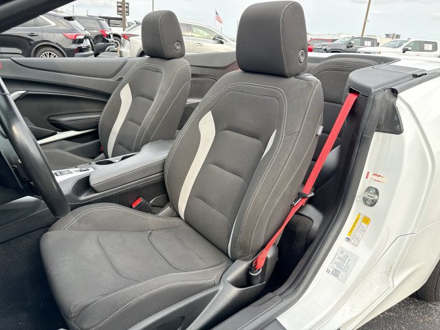 Used 2023 Chevrolet Camaro LT w/ Technology Package RWD image 11