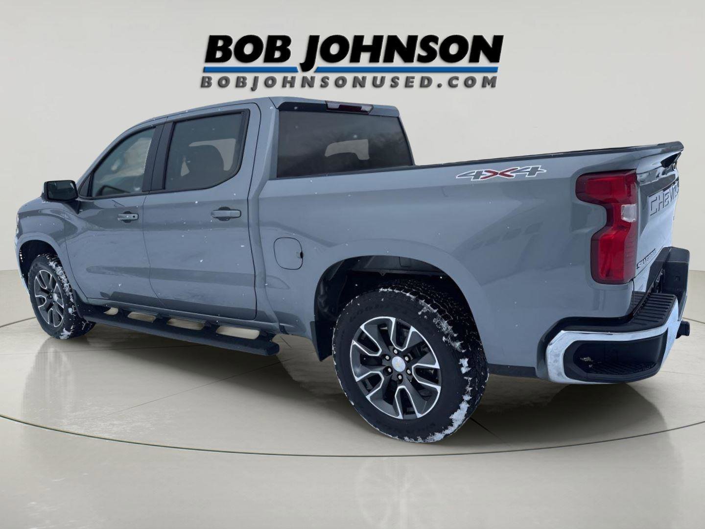 Used 2023 Chevrolet Silverado 1500 LT AWD/4WD image 5