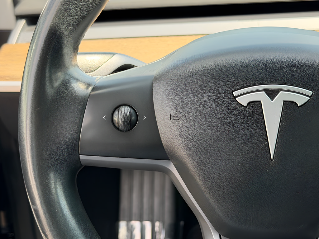 Used 2019 Tesla Model 3 Mid Range RWD image 36