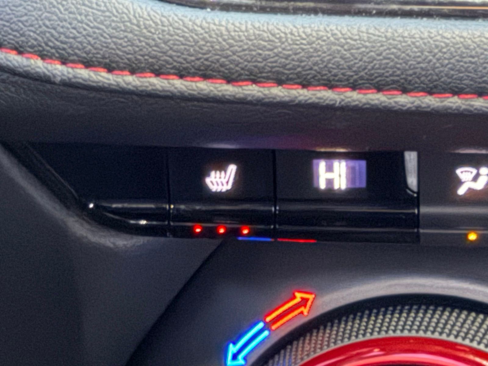 Used 2019 Chevrolet Blazer RS w/ Sun and Wheels Package image 22