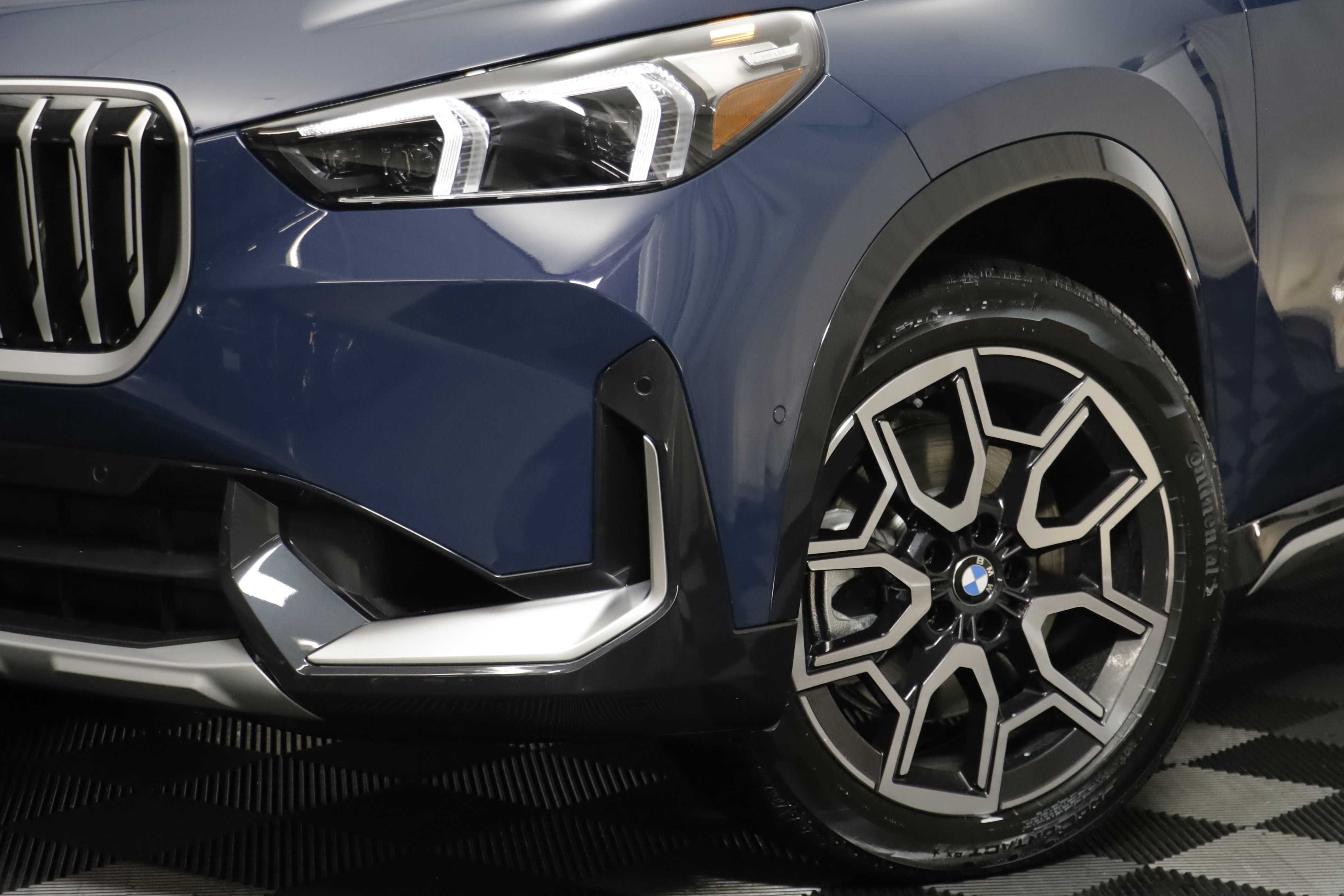 New 2027 BMW X1 xDrive28i AWD/4WD image 4