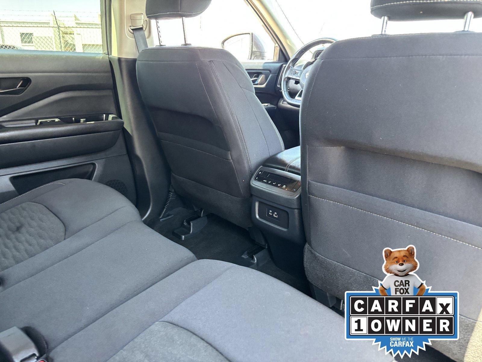 Certified 2025 Nissan Pathfinder SV FWD image 14