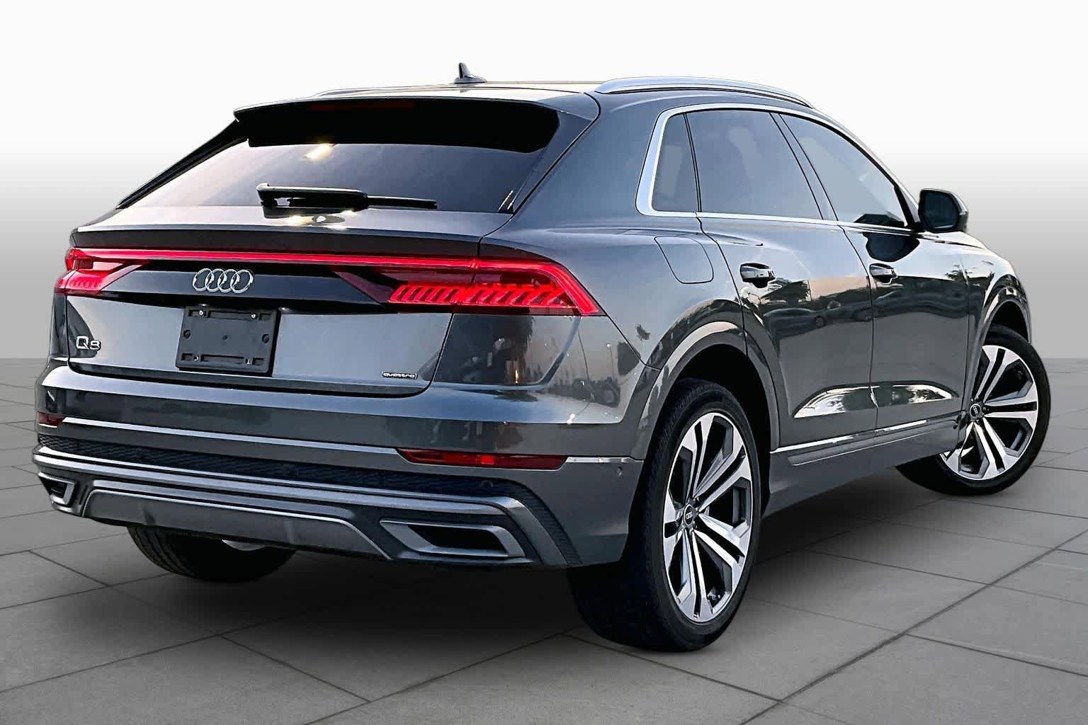 Used 2022 Audi Q8 Premium Plus w/ Premium Plus Package AWD/4WD image 17