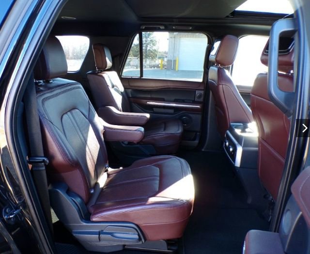 Used 2023 Ford Expedition Max Limited image 2