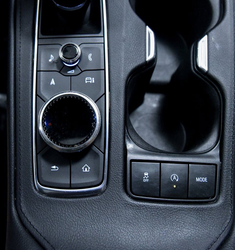 Used 2024 Cadillac XT4 Premium Luxury image 32