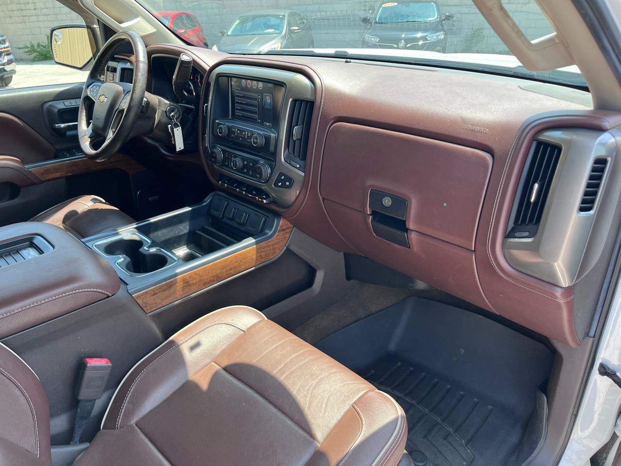 Used 2018 Chevrolet Silverado 1500 High Country AWD/4WD image 18