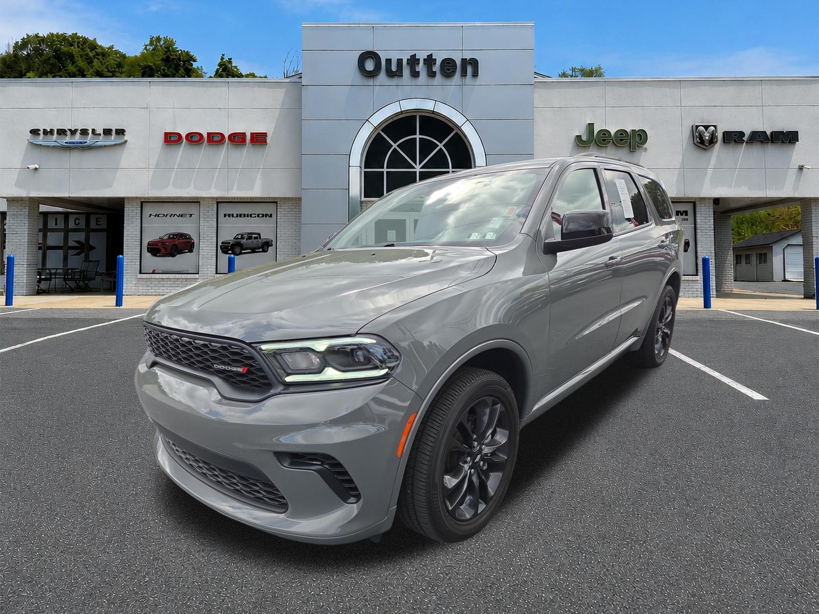 Certified 2025 Dodge Durango GT w/ Blacktop Package AWD/4WD image 8