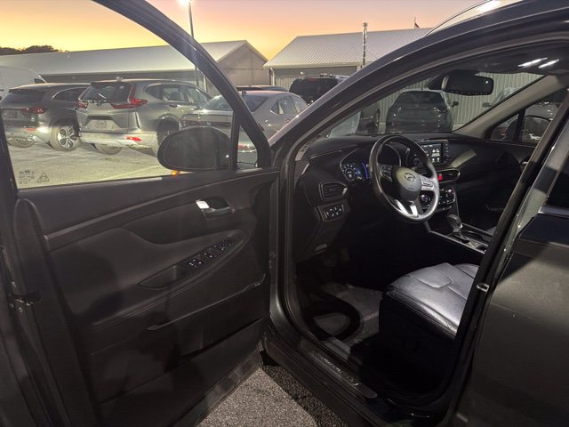 Used 2019 Hyundai Santa Fe Limited AWD/4WD image 11