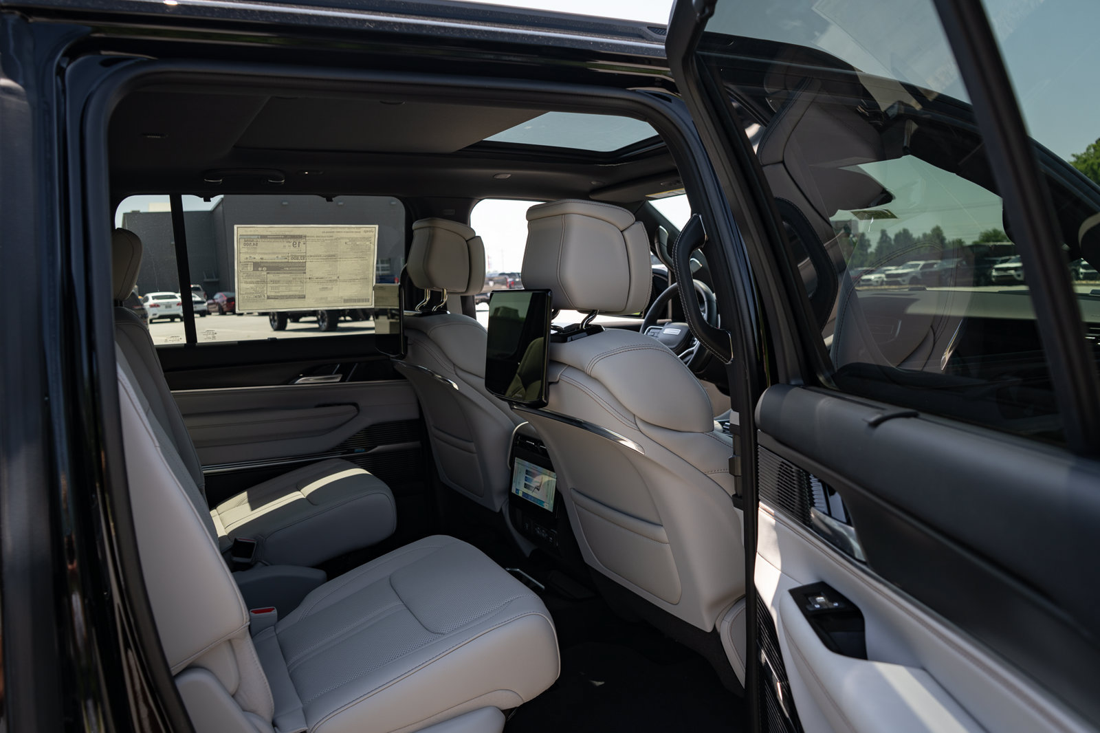 New 2026 Jeep Grand Wagoneer Summit w/ Rear Seat Video Group I AWD/4WD image 42