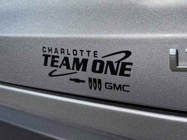 Certified 2025 Chevrolet Trax LT FWD image 30
