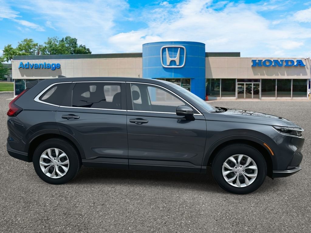 Used 2025 Honda CR-V LX image 3