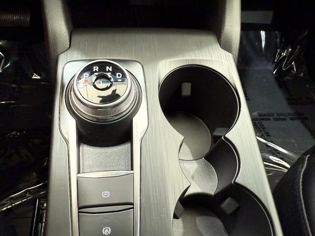 New 2025 Ford Escape SE image 40