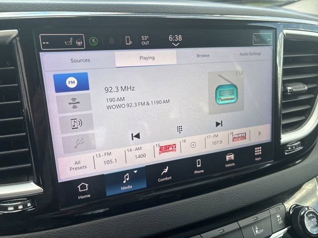 Used 2024 Chrysler Pacifica Touring-L FWD image 21