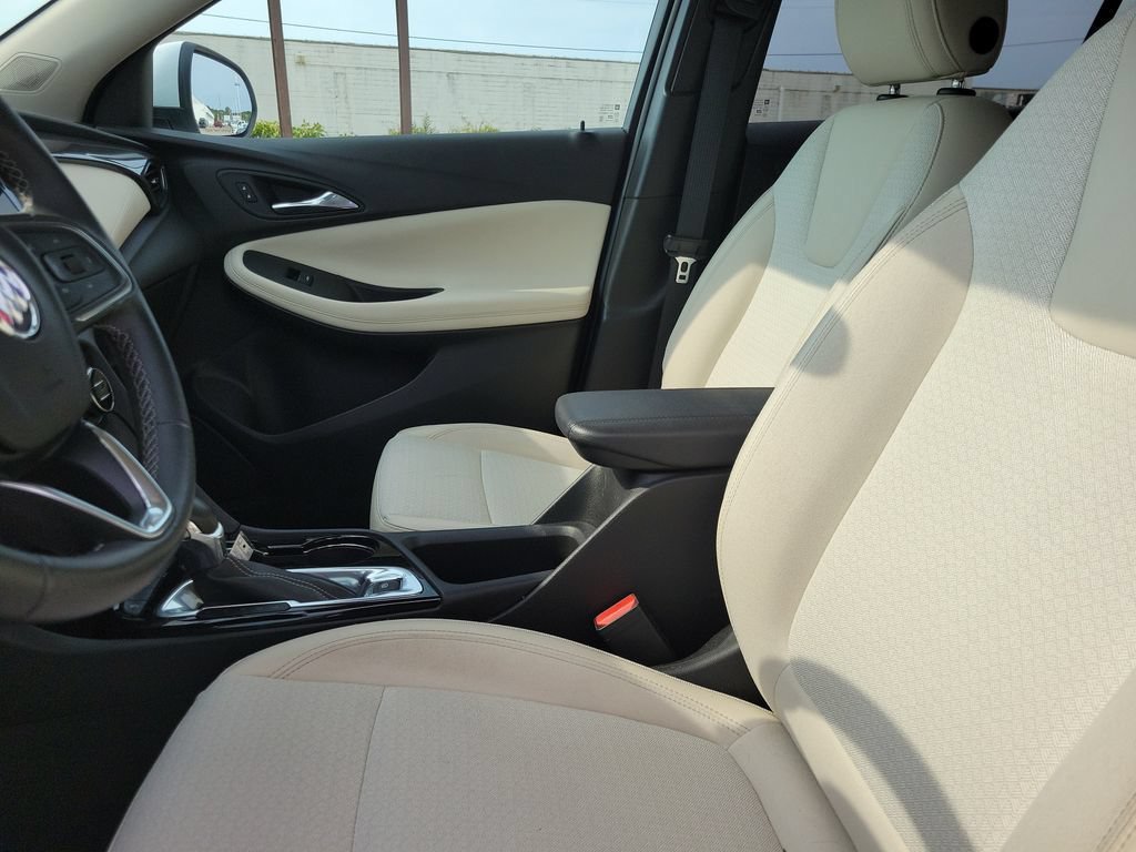 Used 2022 Buick Encore GX Select FWD image 18