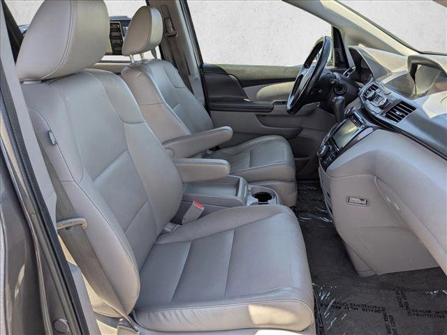 Used 2015 Honda Odyssey Touring Elite image 23