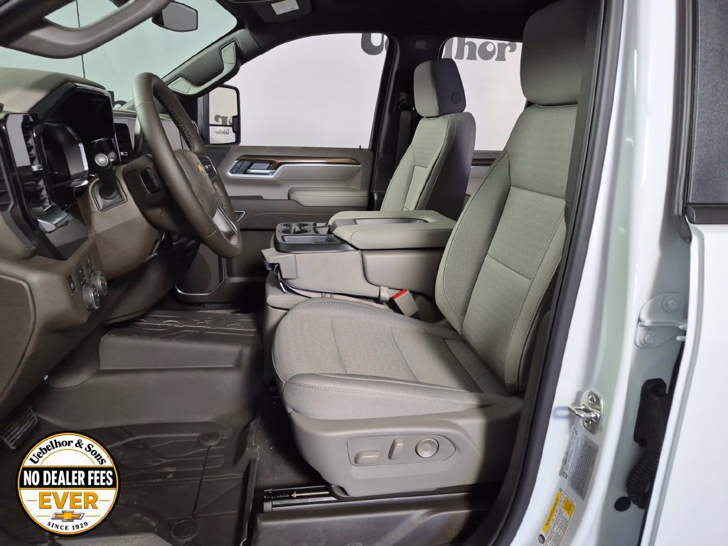 New 2026 Chevrolet Silverado 2500 LT w/ Convenience Package AWD/4WD image 9