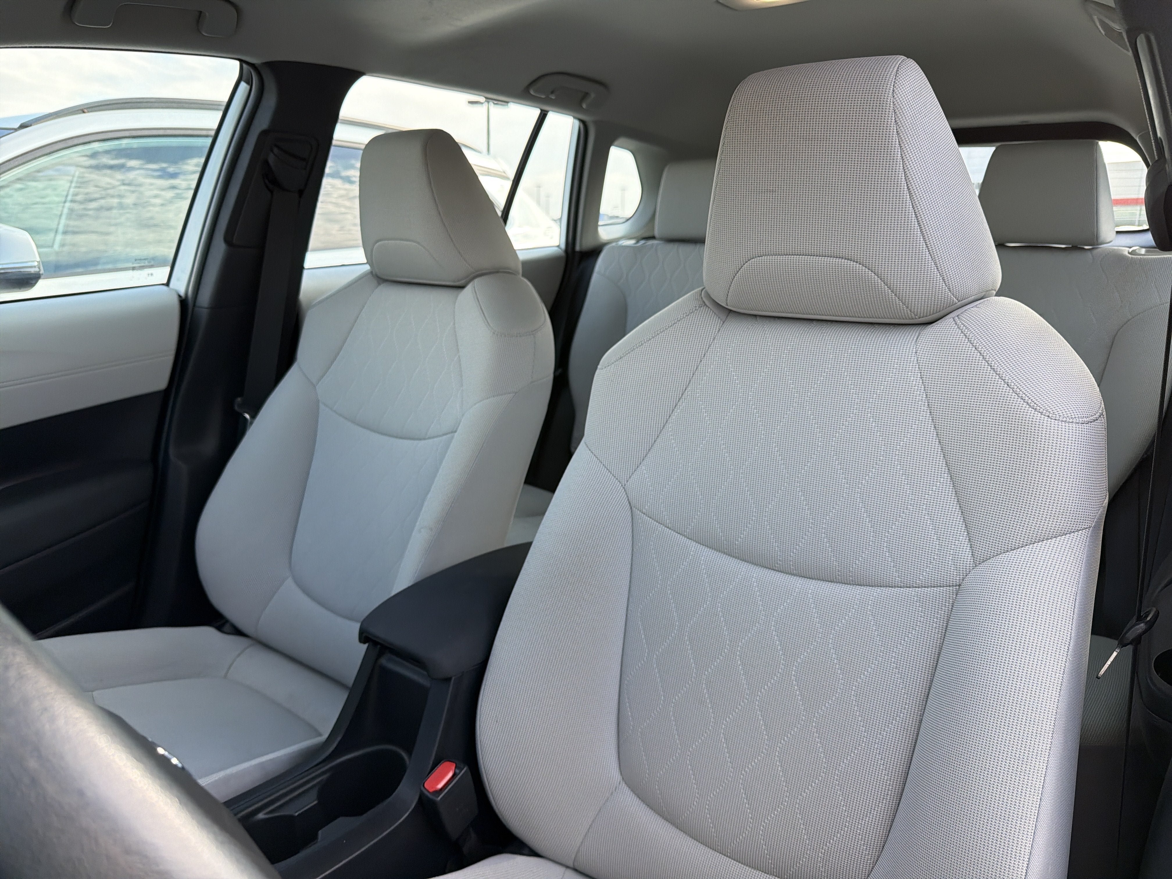 Used 2022 Toyota Corolla Cross L AWD/4WD image 10
