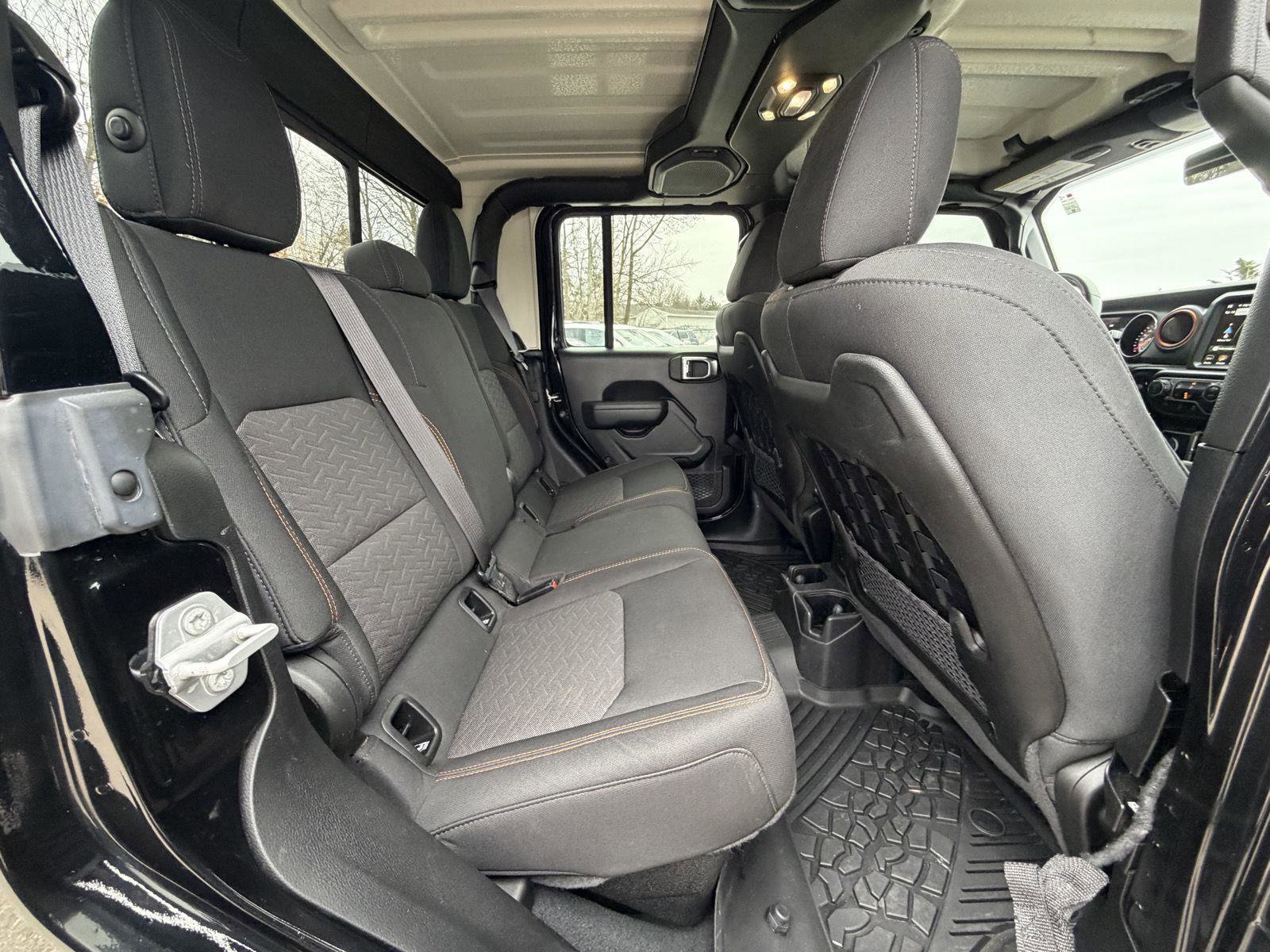 Used 2022 Jeep Gladiator Mojave w/ Cold Weather Group image 32