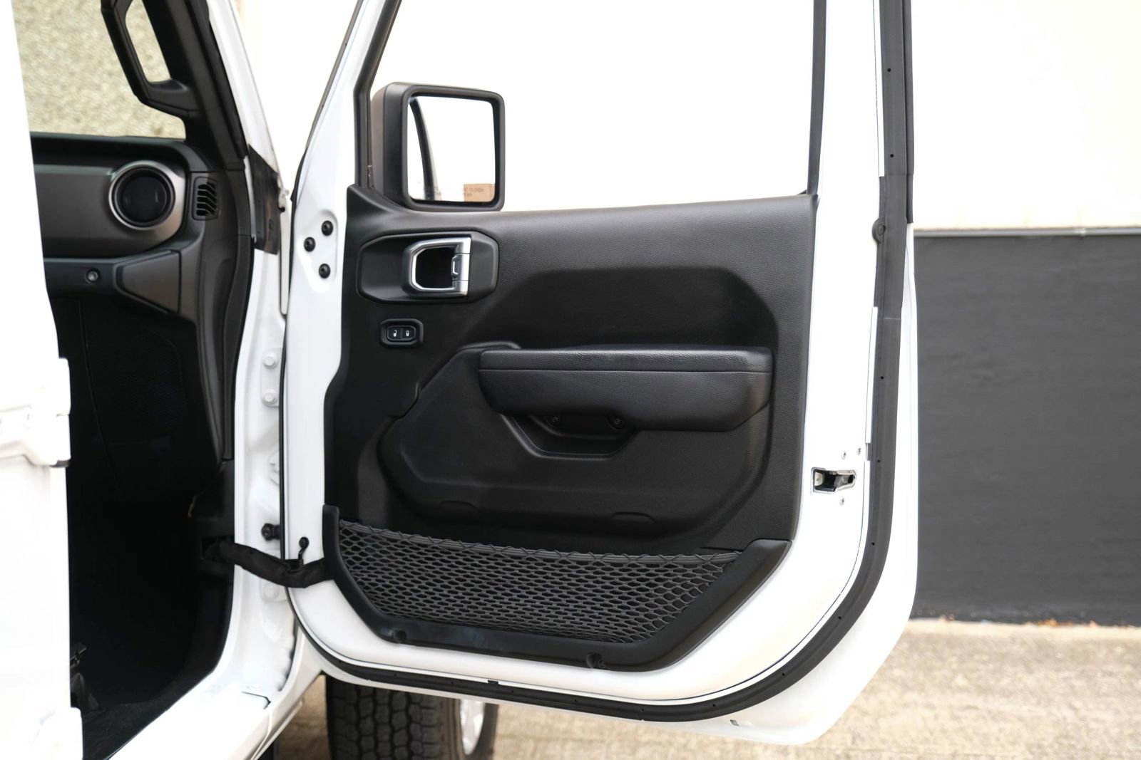 Used 2023 Jeep Wrangler Unlimited Sport image 24