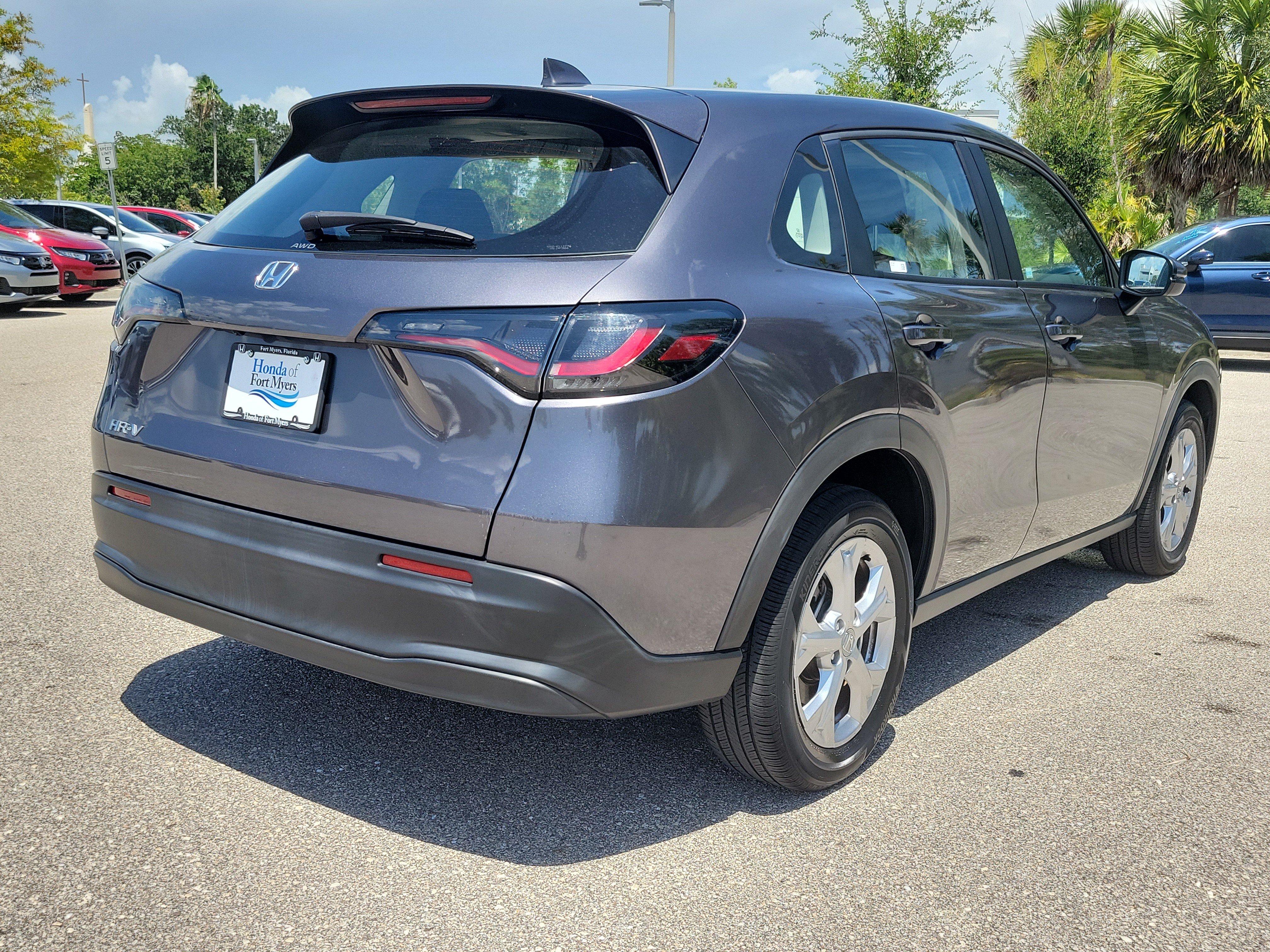 Used 2024 Honda HR-V LX image 6