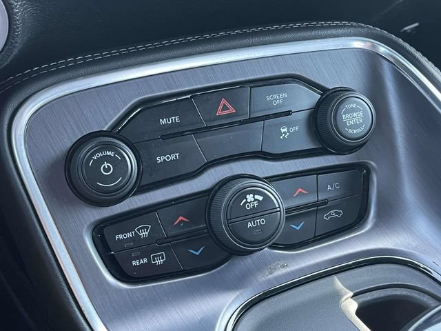 Used 2018 Dodge Challenger SXT w/ Super Sport Group (SS/T) RWD image 28