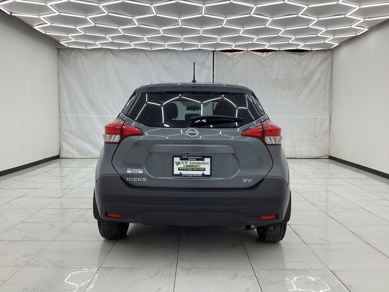 Used 2018 Nissan Kicks SV image 10