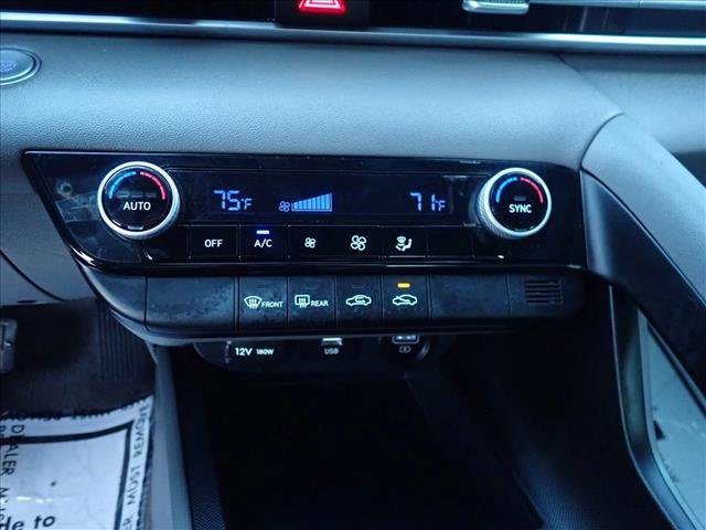Used 2023 Hyundai Elantra SEL FWD image 17