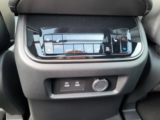 New 2025 Nissan Armada PRO-4X w/ Pro-4X Premium Package image 20