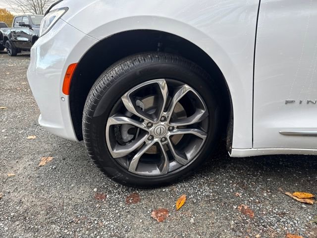 New 2026 Chrysler Pacifica Pinnacle image 29