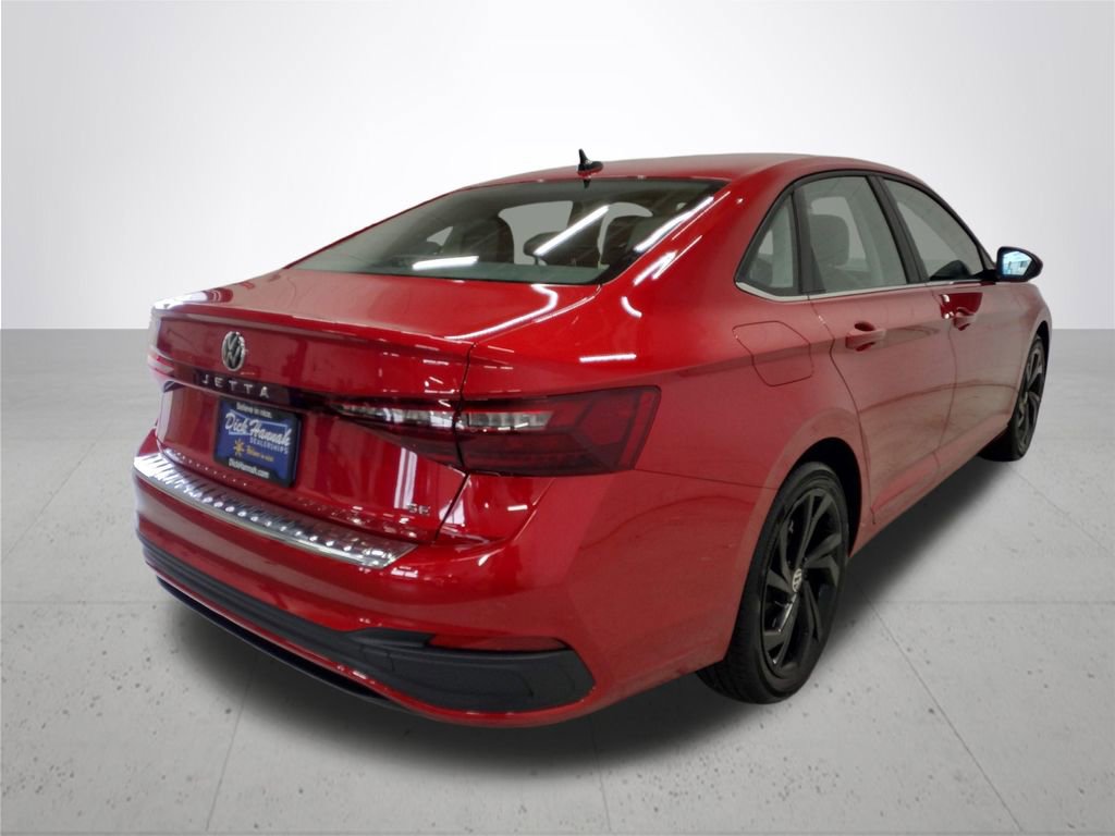 New 2026 Volkswagen Jetta SE FWD image 12