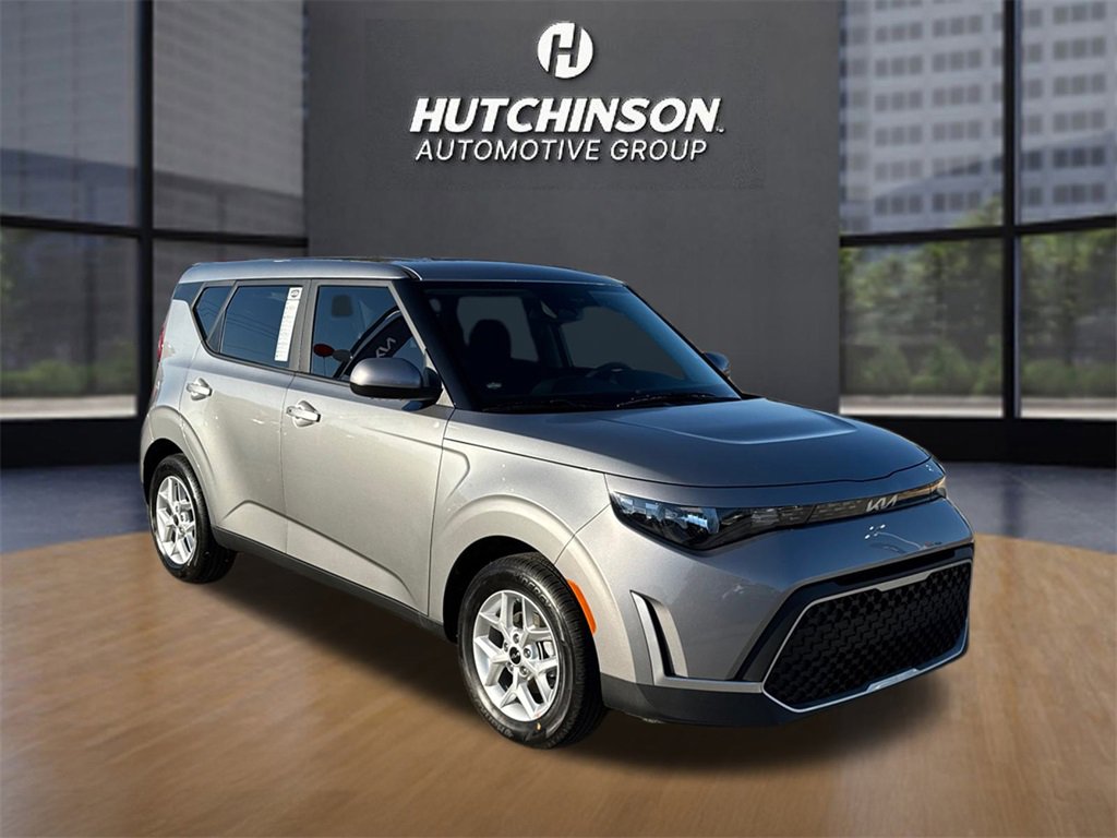 New 2025 Kia Soul S image 1