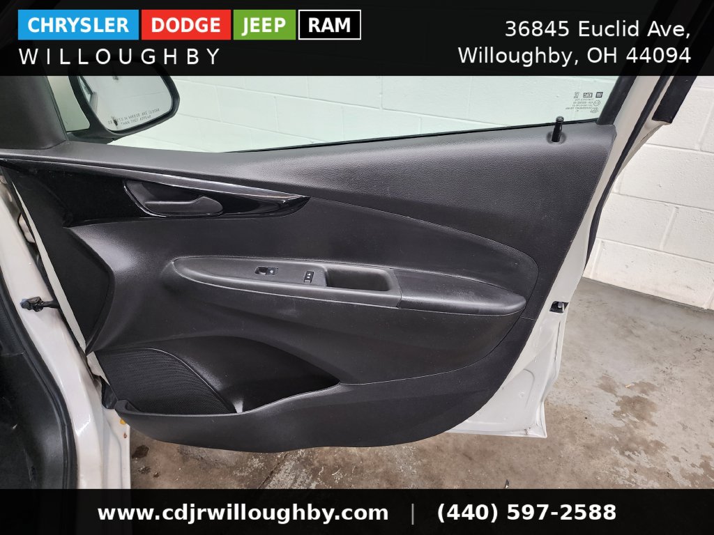 Used 2021 Chevrolet Spark LT FWD image 32