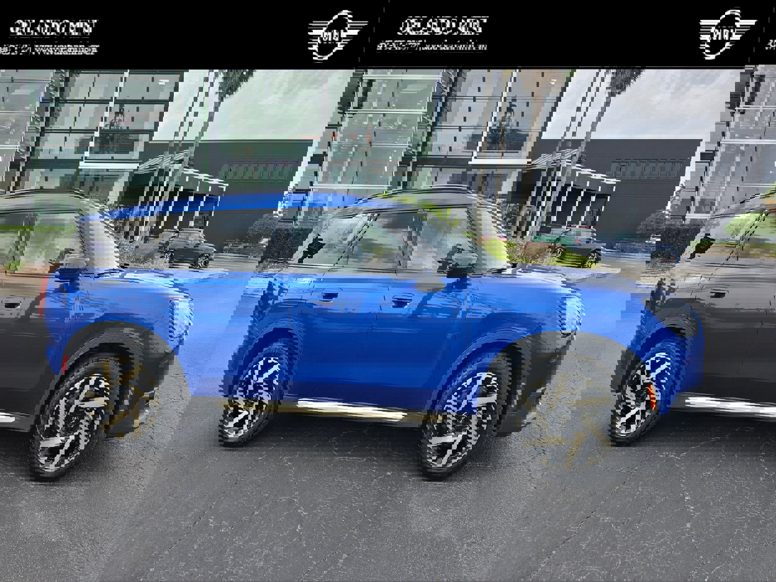 Certified 2025 MINI Cooper Countryman S image 1